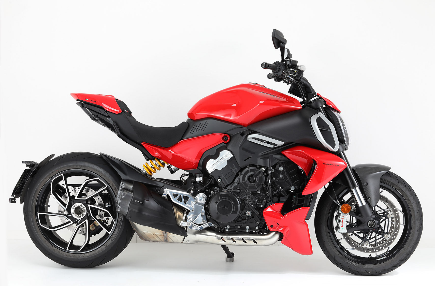 AELLA Rearsets for Ducati Diavel V4