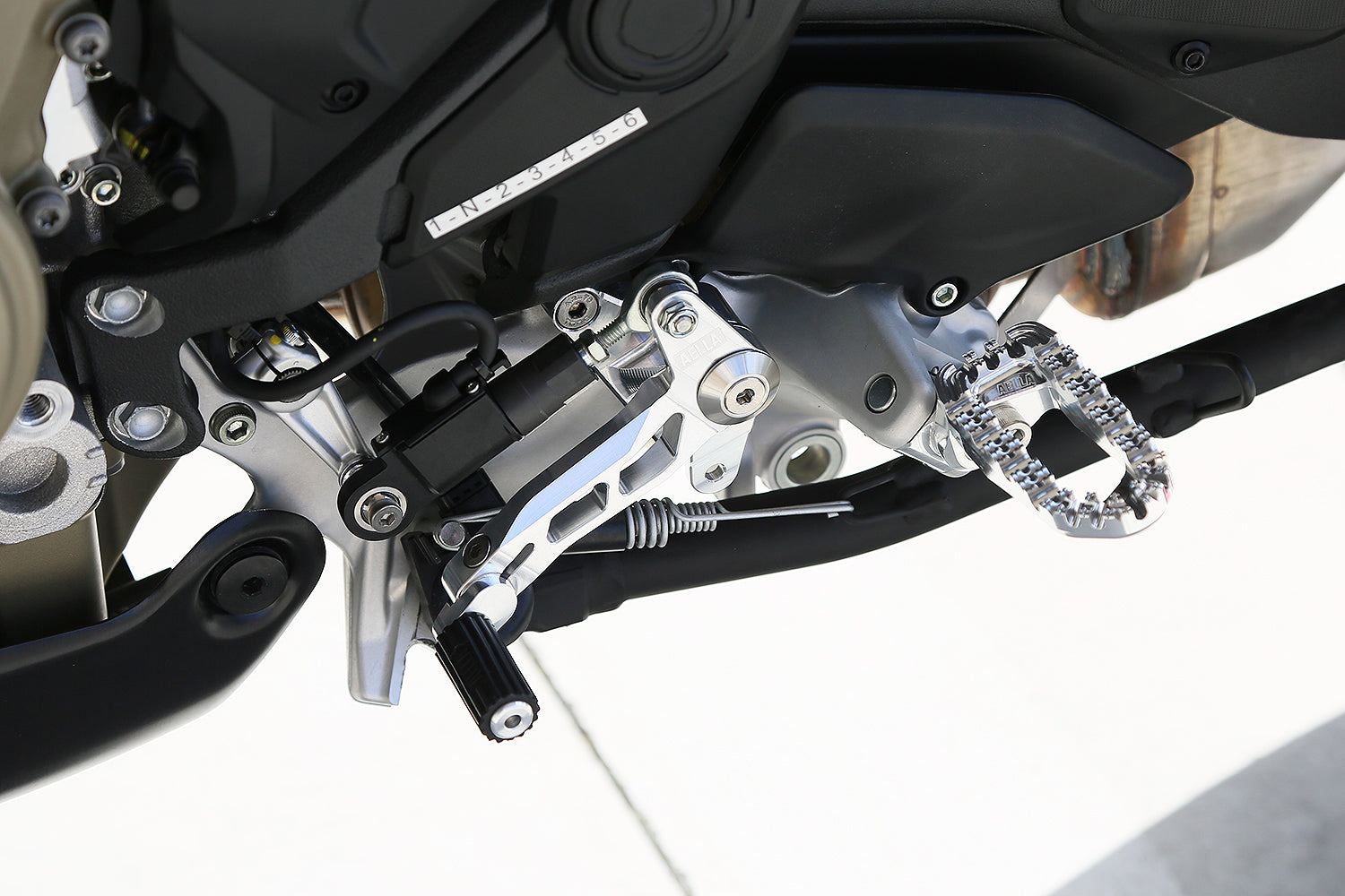 AELLA Gear Change Lever for Ducati Multistrada V4