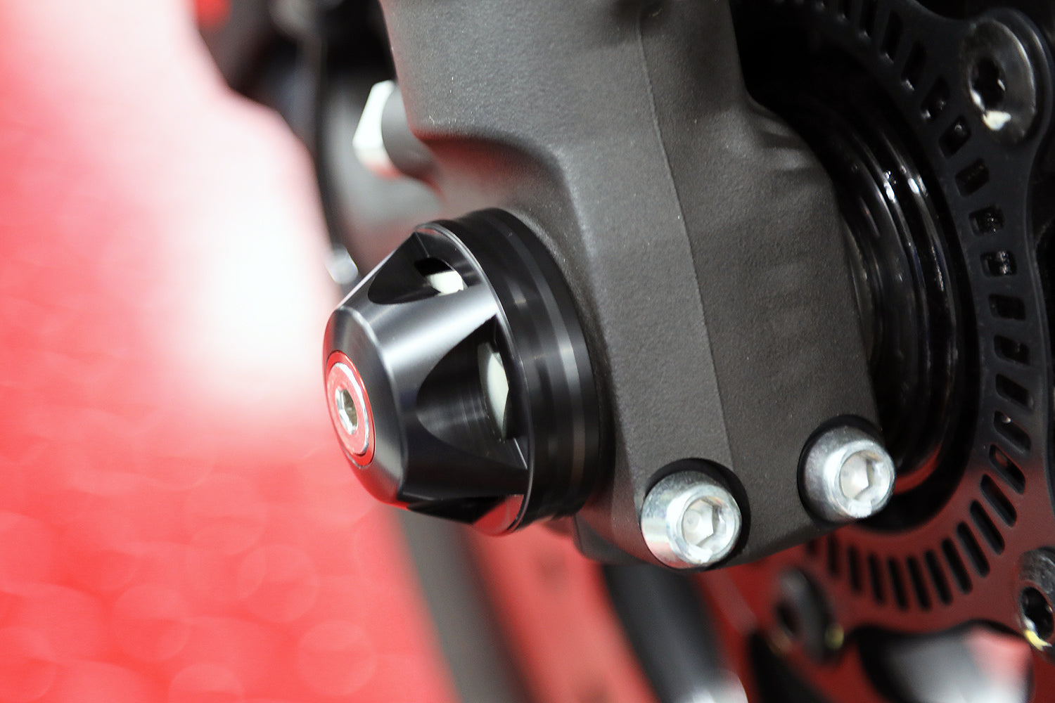 AELLA Front Axle Slider for Suzuki Hayabusa