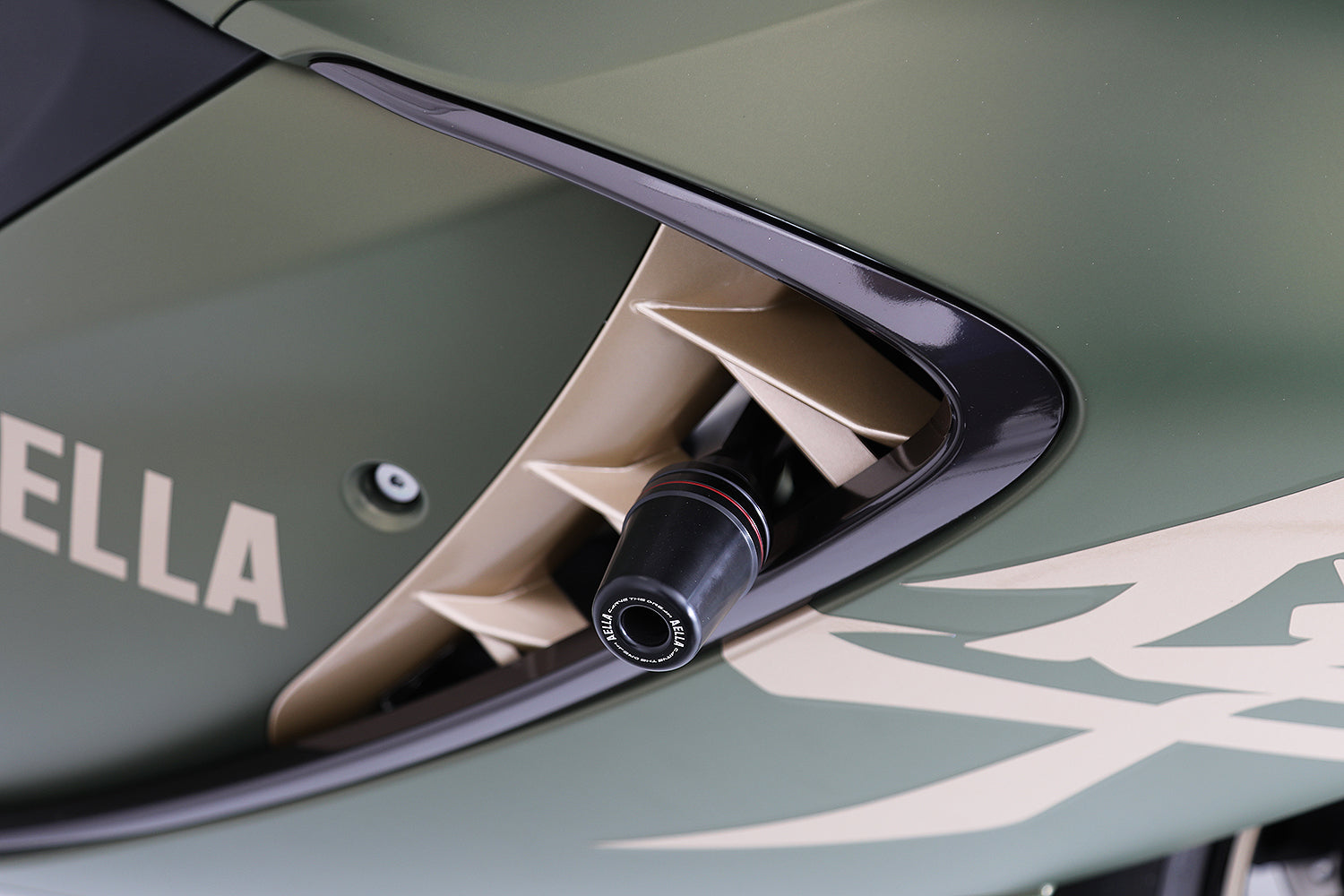 AELLA Frame Sliders for Suzuki Hayabusa