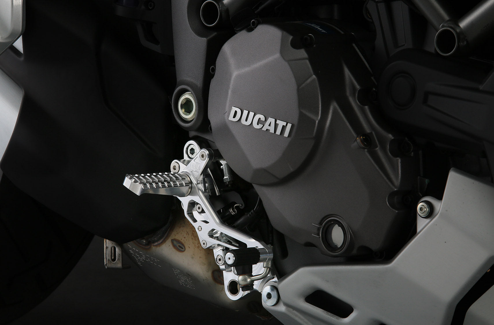 AELLA Rearsets for Multistrada 1260