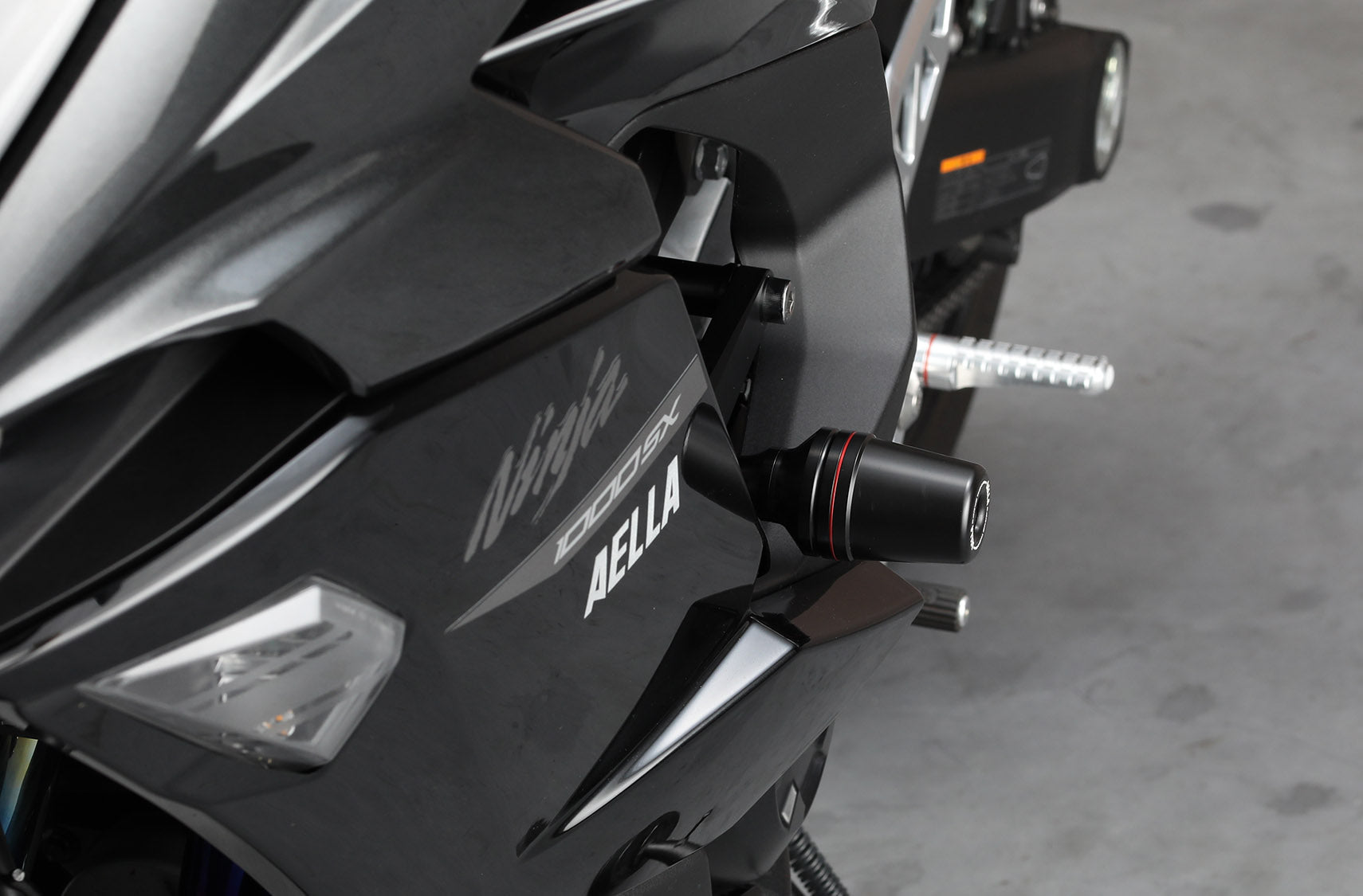 AELLA Frame Sliders for Kawasaki Z1000SX
