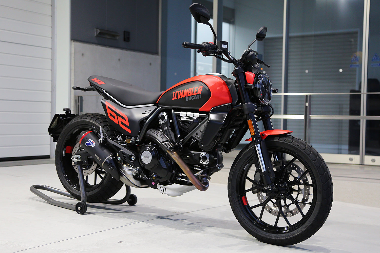 AELLA for Ducati Scrambler