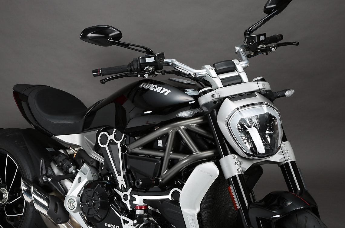AELLA Ducati Diavel