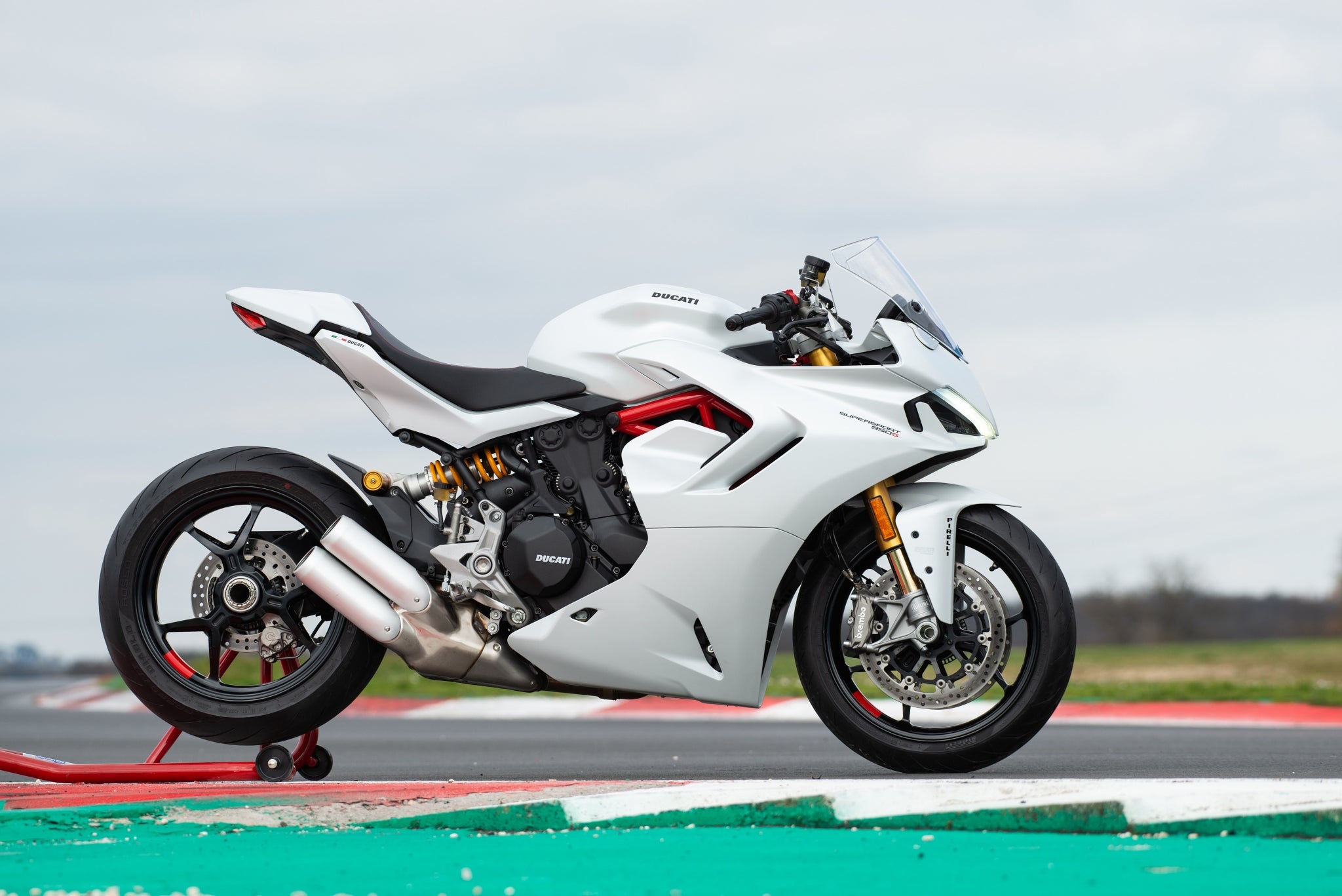 Ducati SuperSport 950