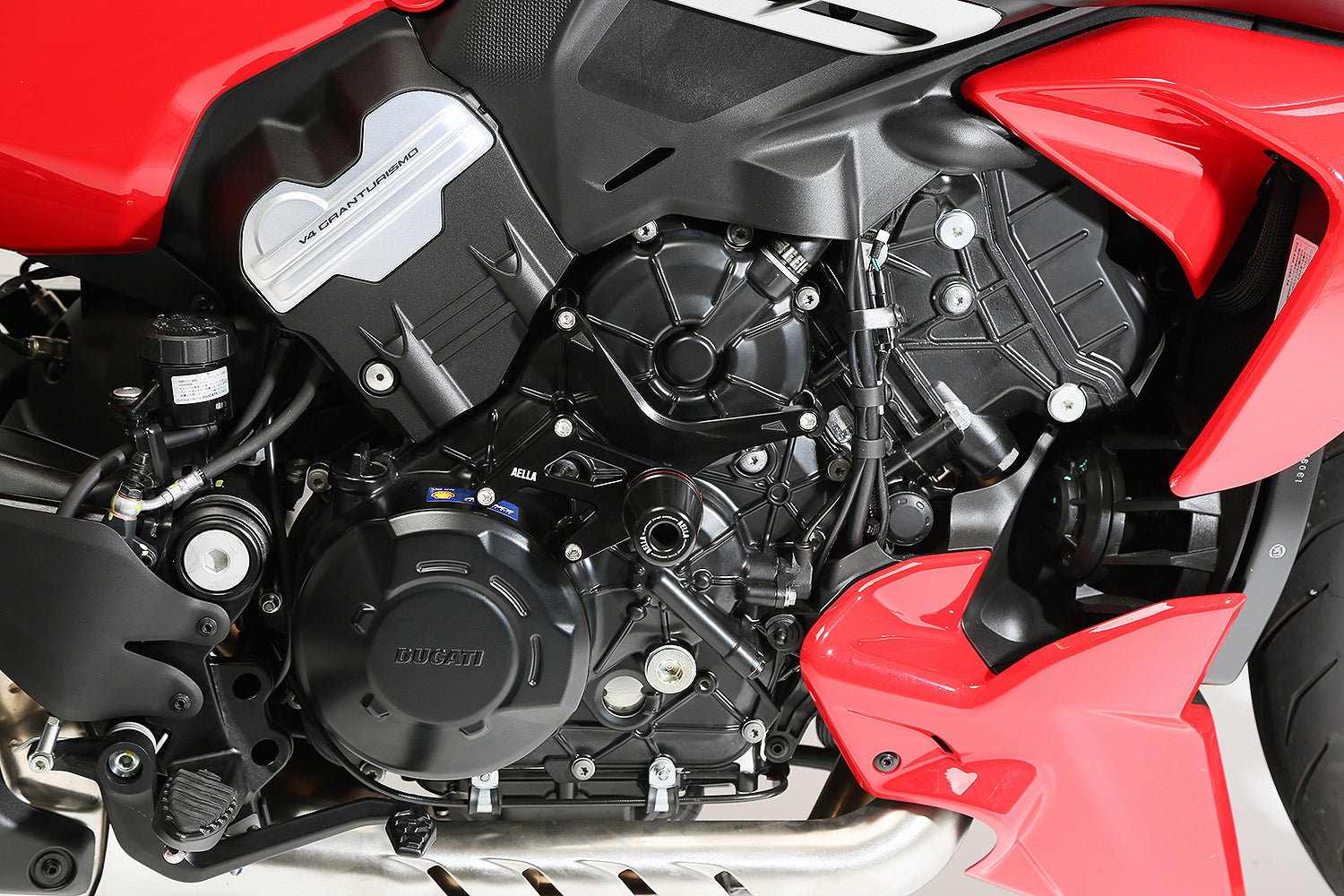 AELLA Engine Sliders for Ducati Diavel V4