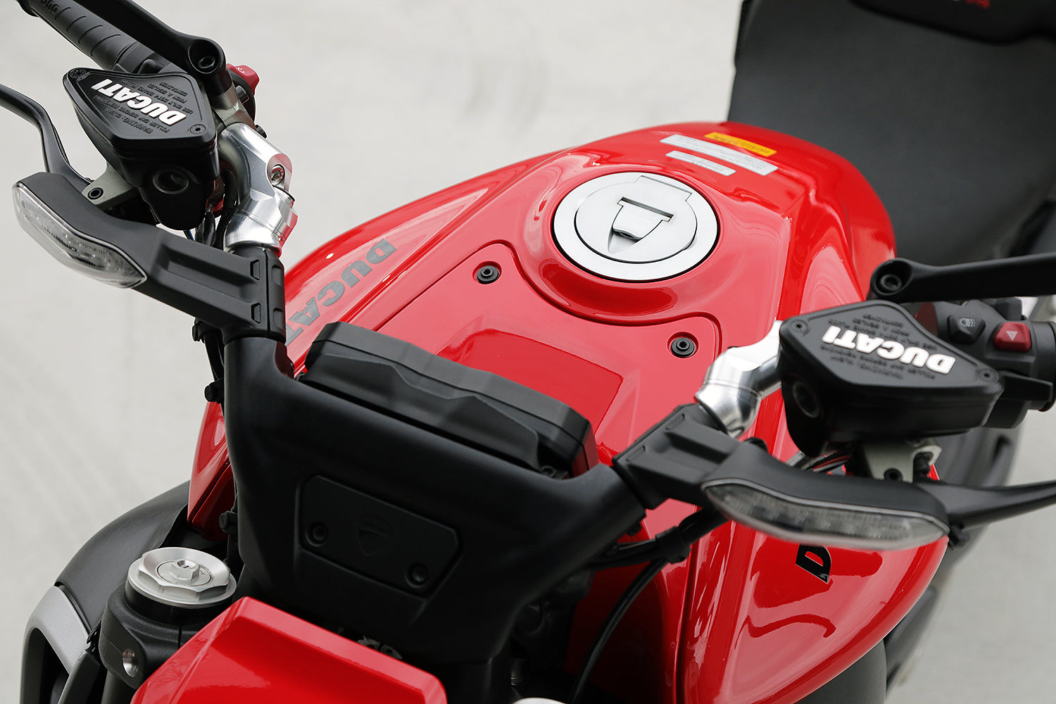 AELLA Adjustable Handlebars for Ducati Diavel V4