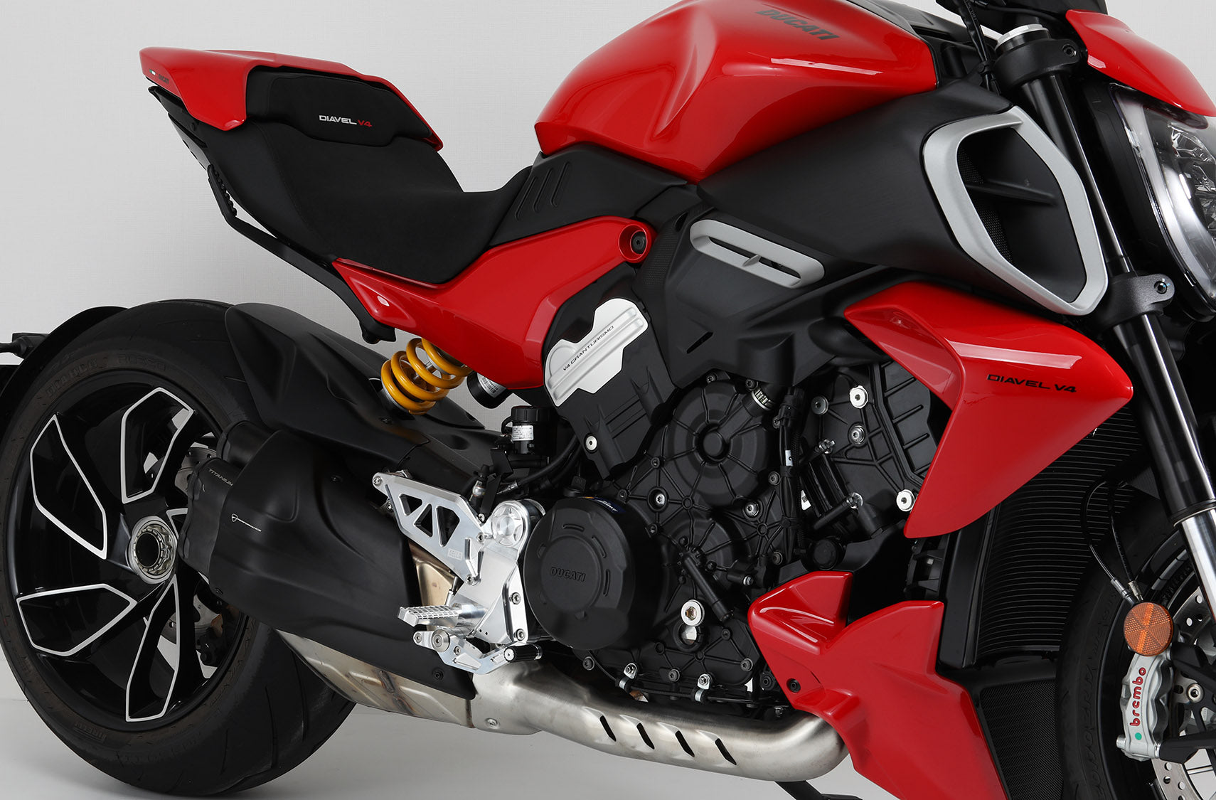 AELLA Rearsets for Ducati Diavel V4