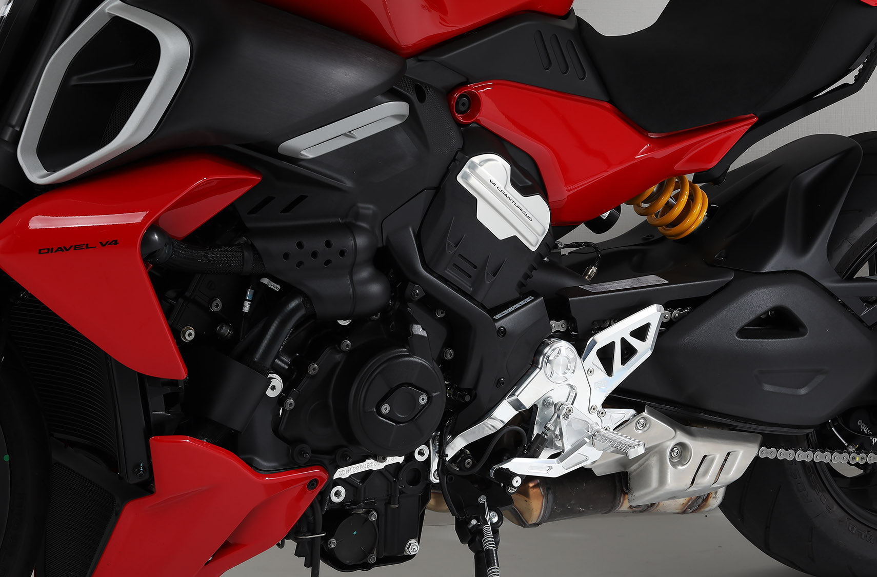 AELLA Rearsets for Ducati Diavel V4