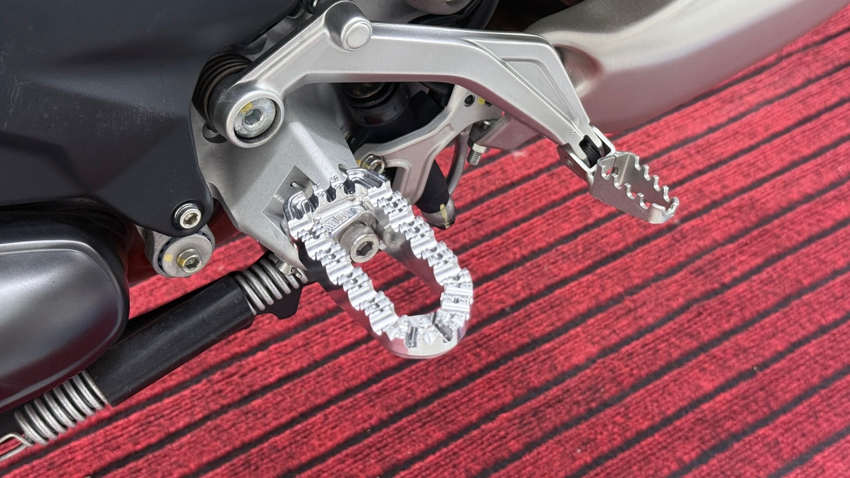 AELLA Adjustable Footpegs Kit for Ducati Multistrada V4