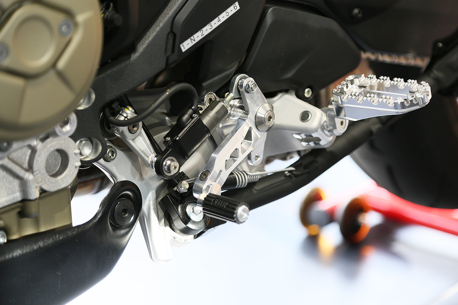 AELLA Gear Change Lever for Ducati Multistrada V4