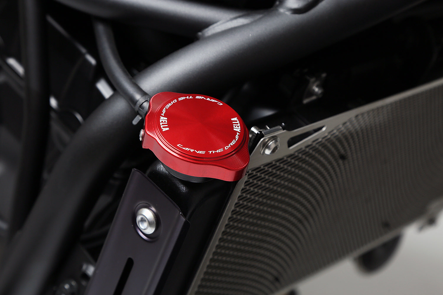 AELLA Radiator Cap Cover for Kawasaki Z650RS / Z900RS (MY21+)