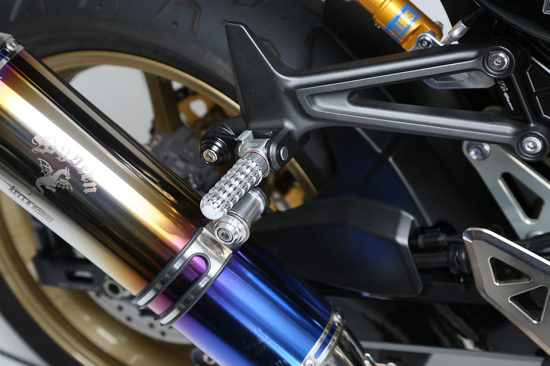 AELLA Passenger Footpegs for Kawasaki Z900RS