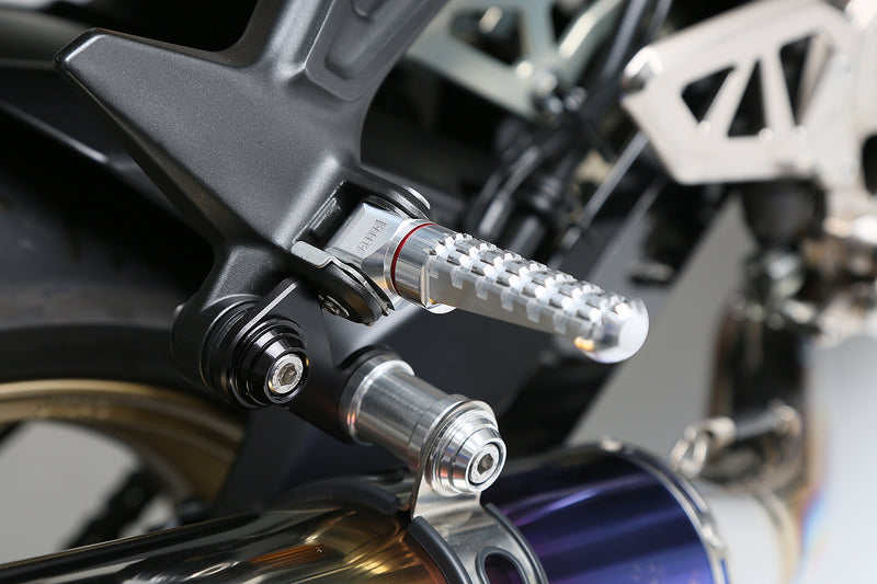 AELLA Passenger Footpegs for Kawasaki Z900RS