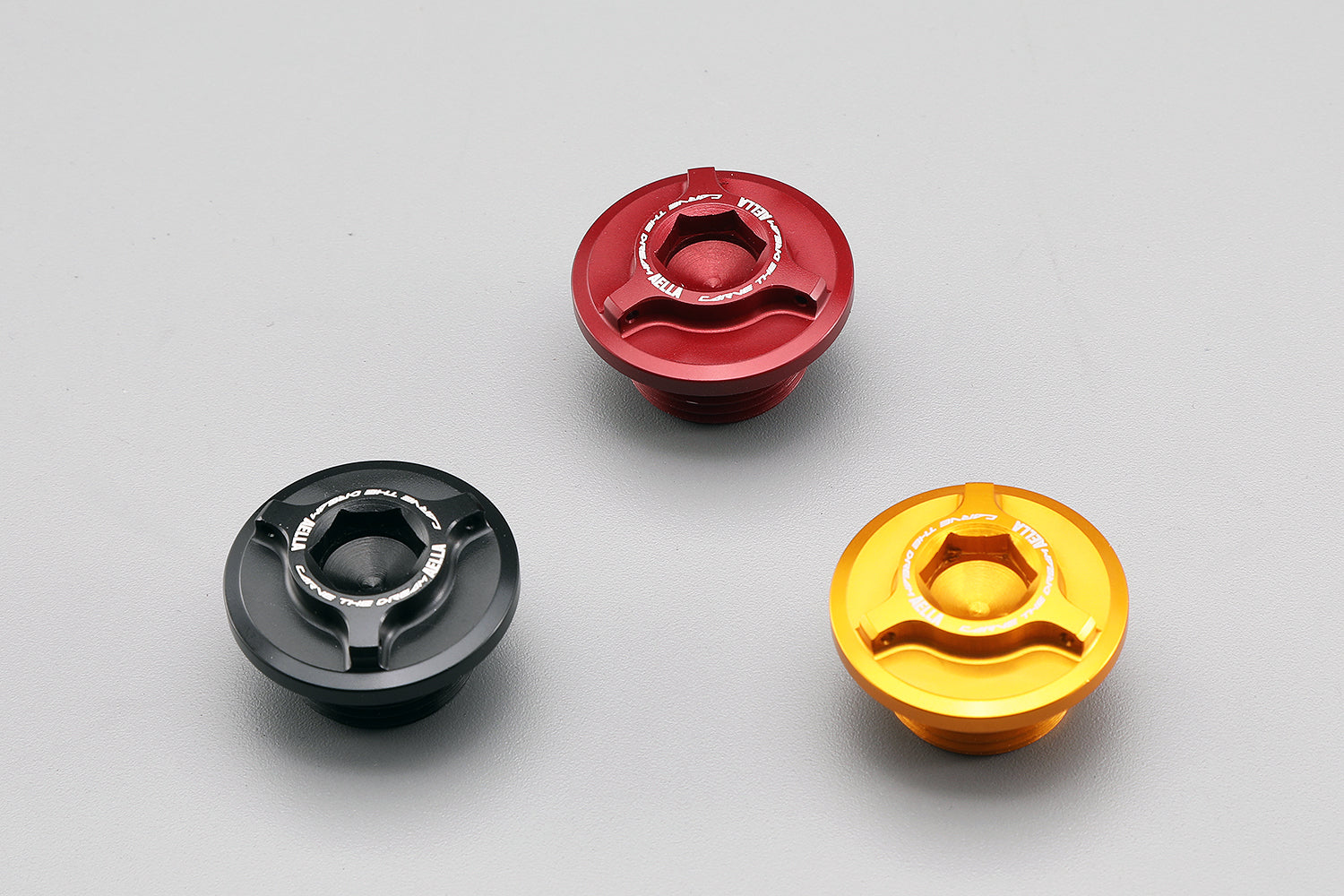 AELLA Oil Filler Cap for Suzuki Hayabusa