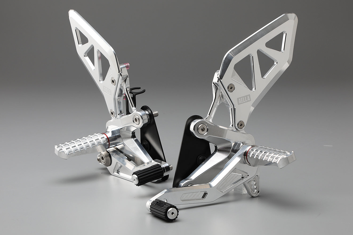 AELLA Rearsets for Suzuki Hayabusa