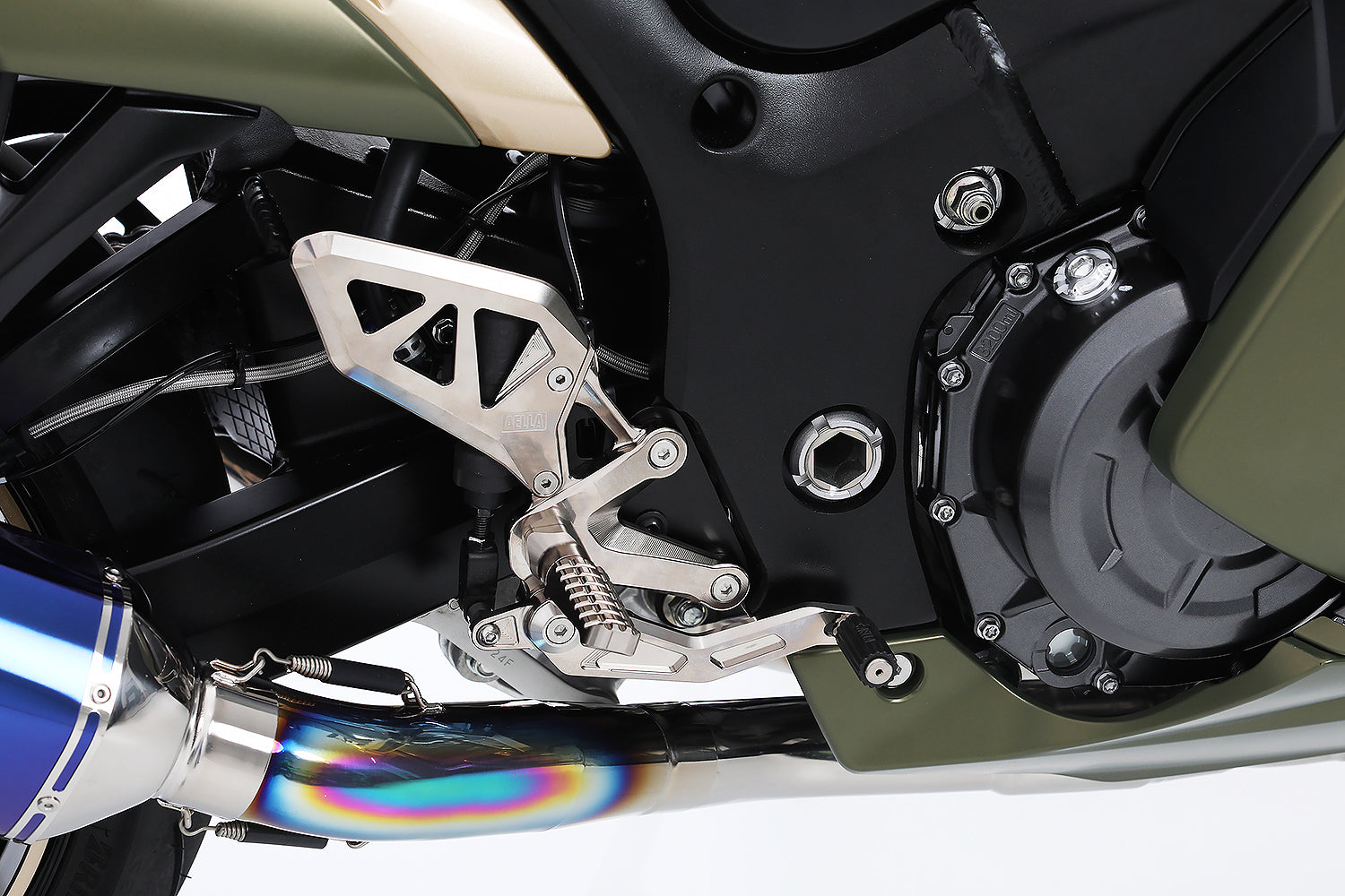 AELLA Rearsets for Suzuki Hayabusa