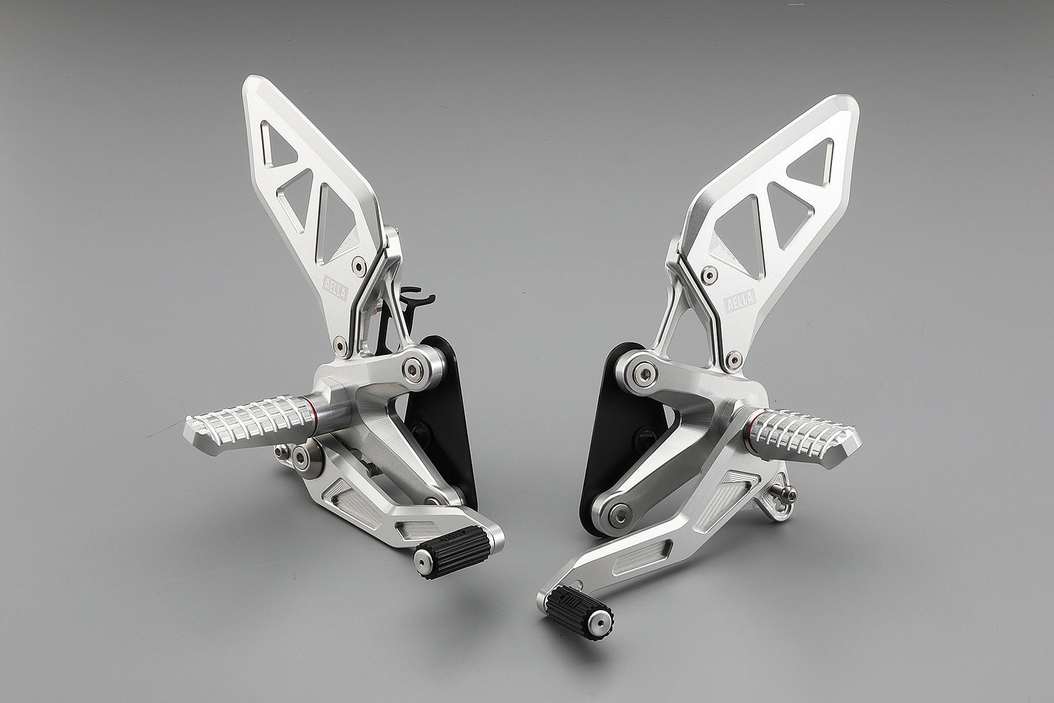 AELLA Rearsets for Suzuki Hayabusa