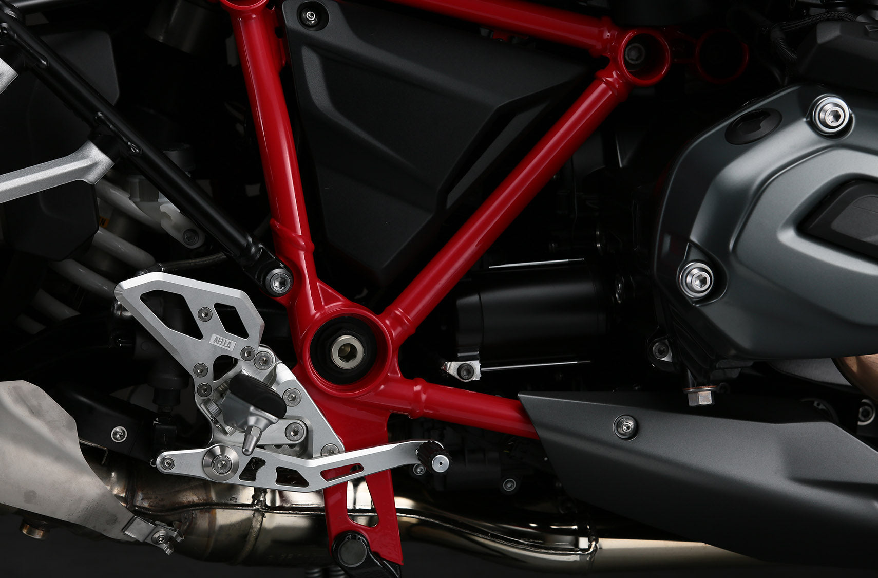AELLA Rearsets for BMW R1200R / RS LC (15-)