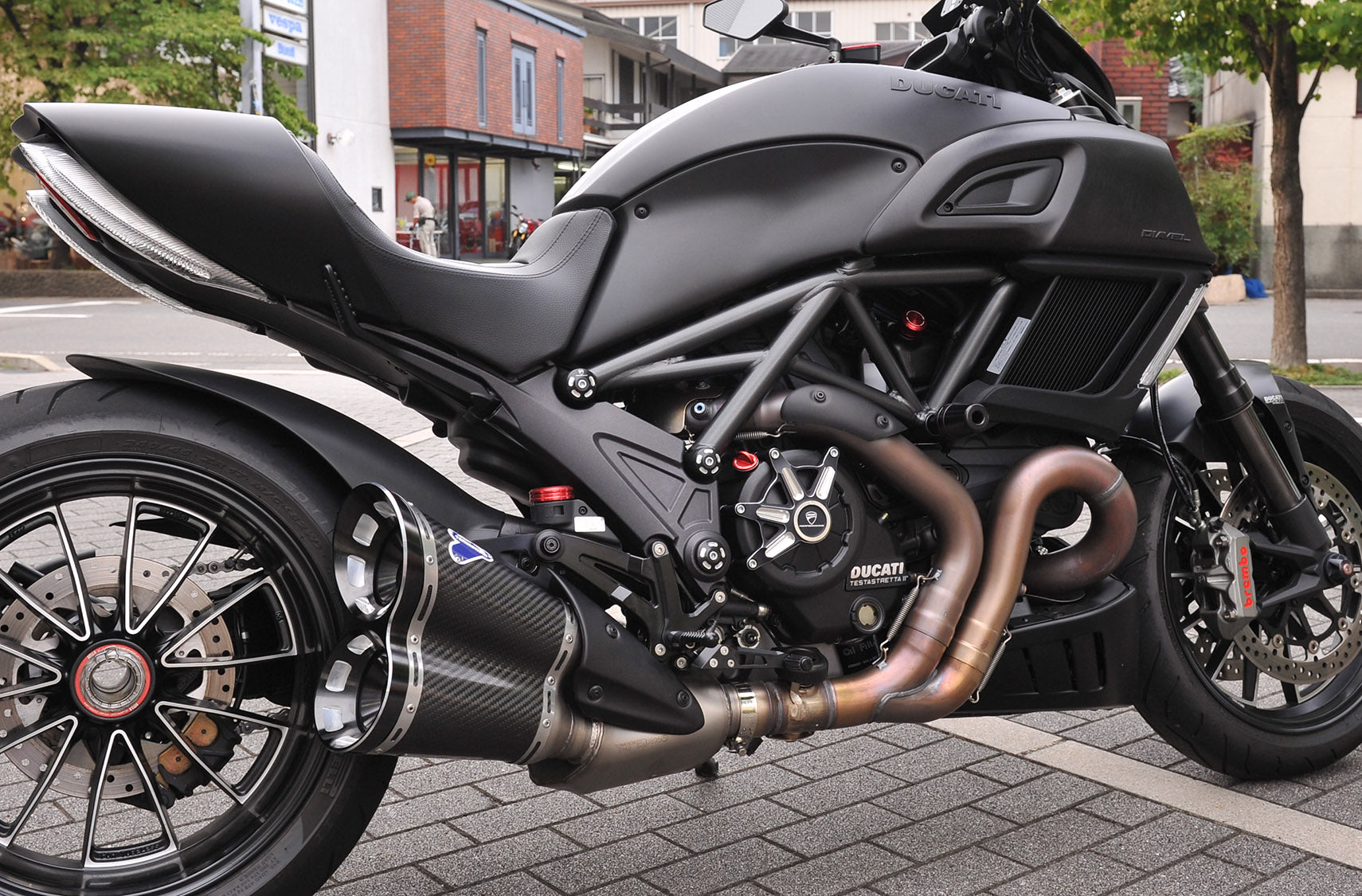 AELLA Rearsets for Ducati Diavel