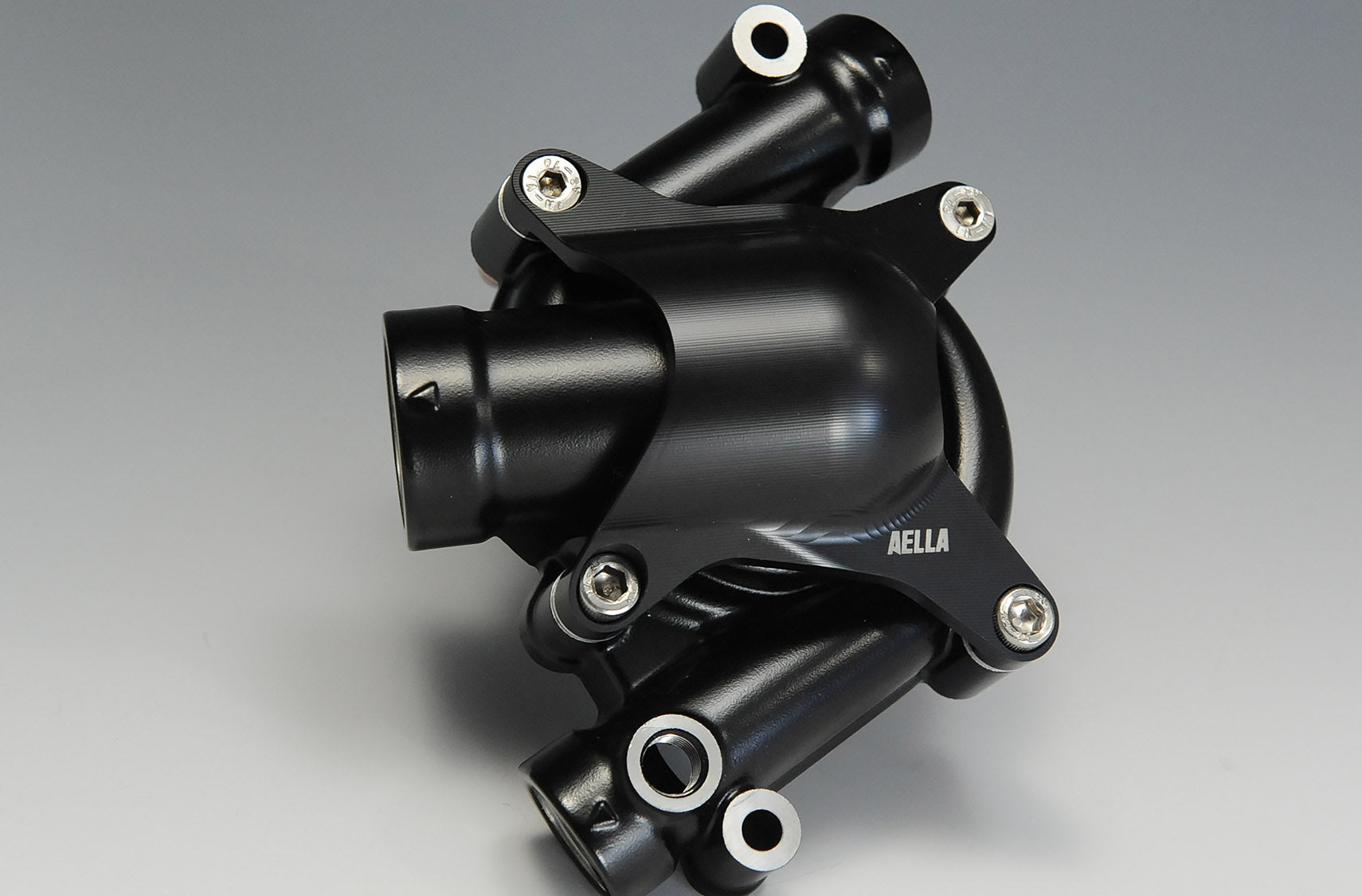 AELLA Water Pump Cover for Ducati