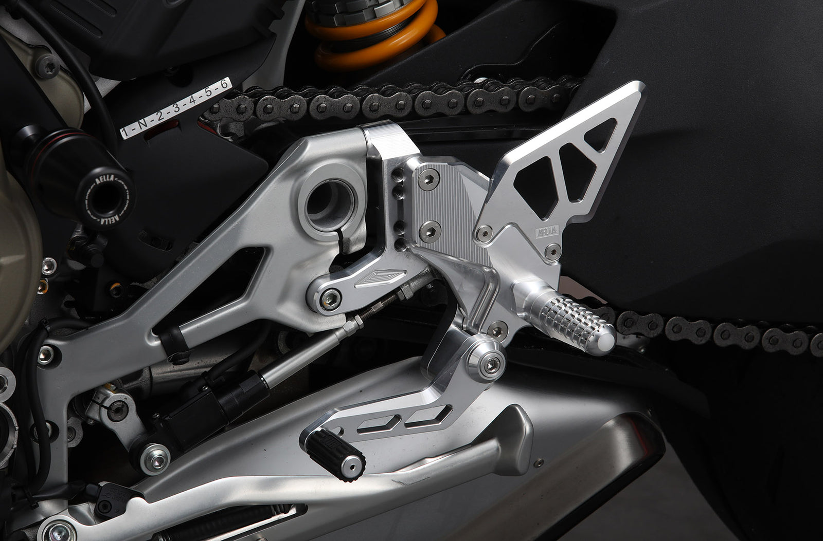 AELLA Rearsets for Streetfighter V4/V4S Motorbiked